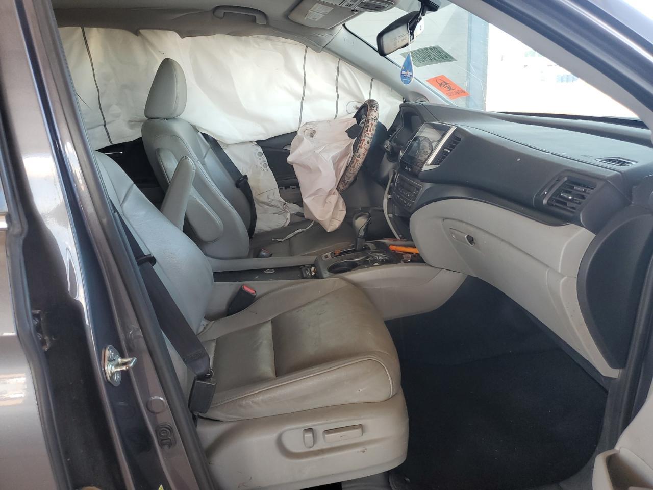 2016 HONDA PILOT