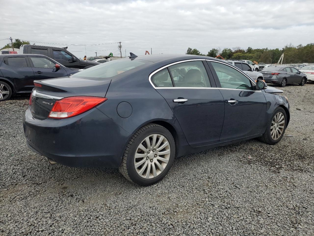 2013 BUICK Regal