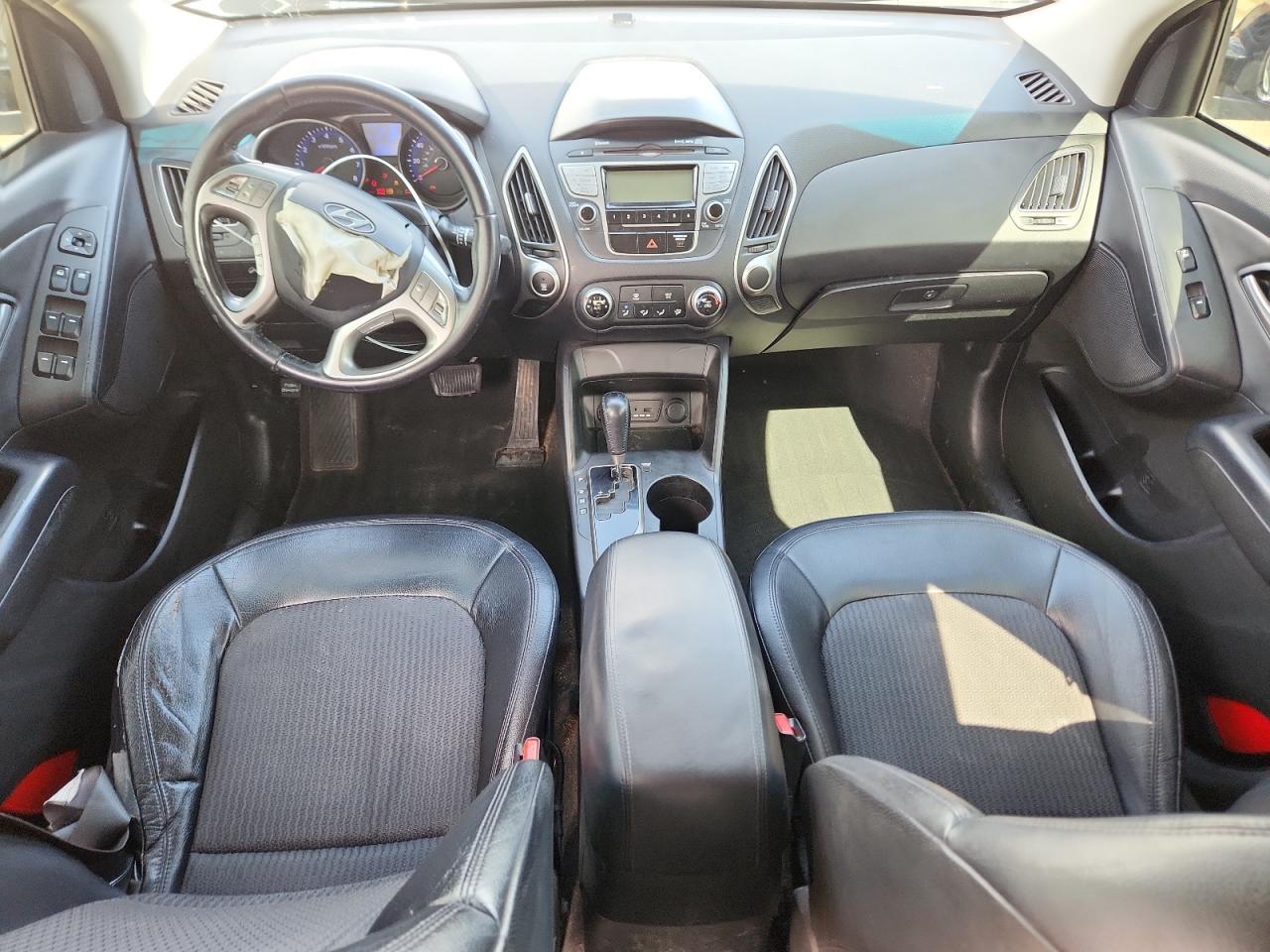 2011 HYUNDAI TUCSON