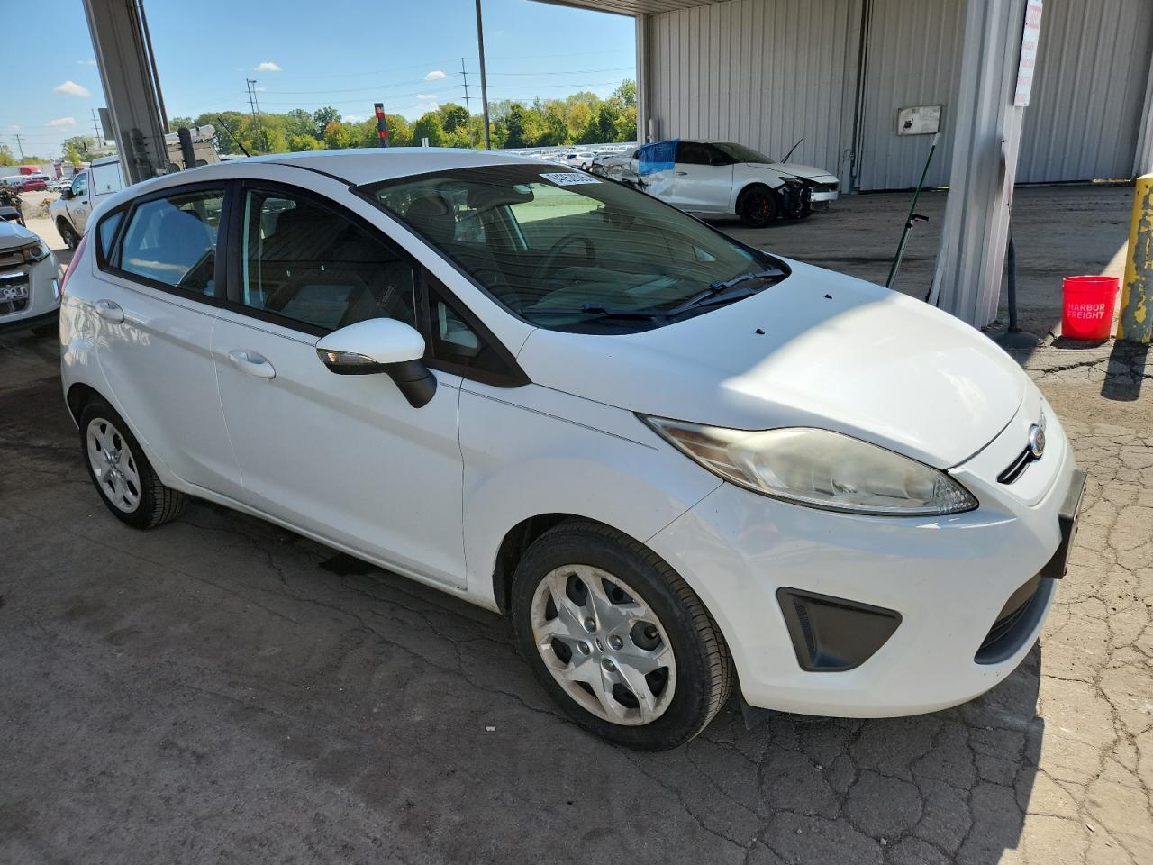 2013 FORD Fiesta