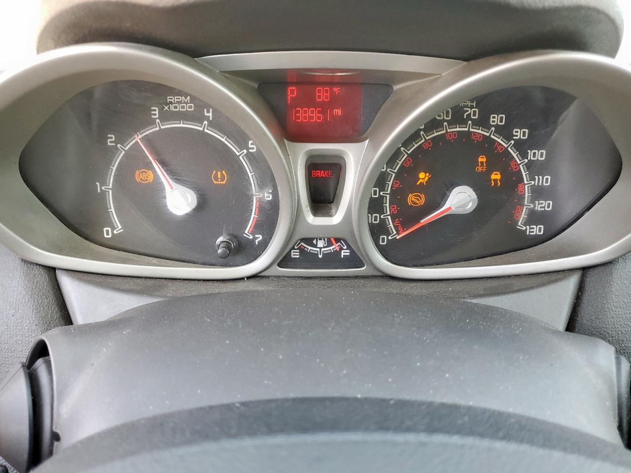 2012 FORD Fiesta