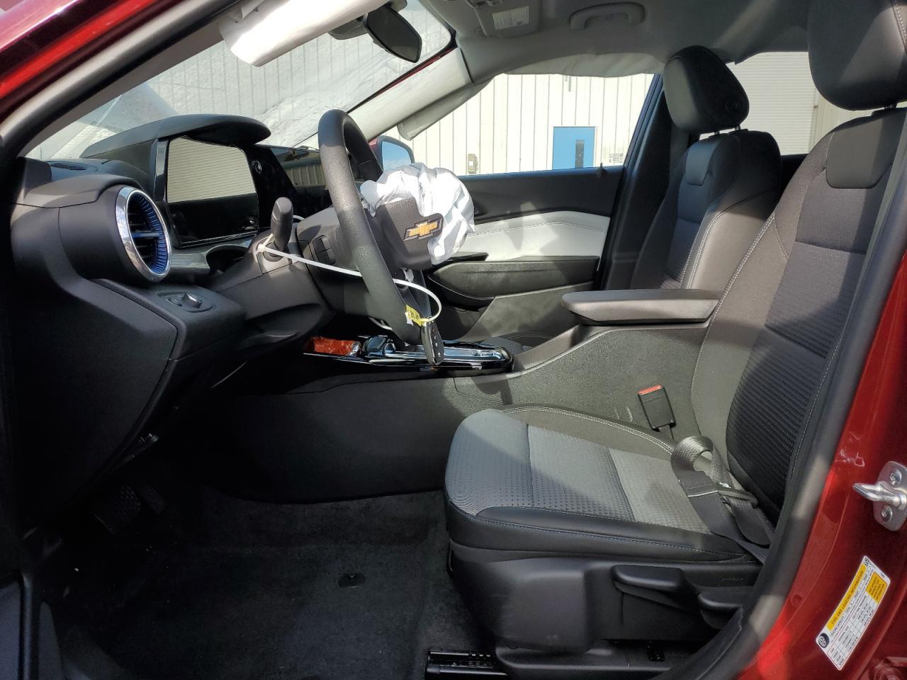 2025 CHEVROLET TRAX