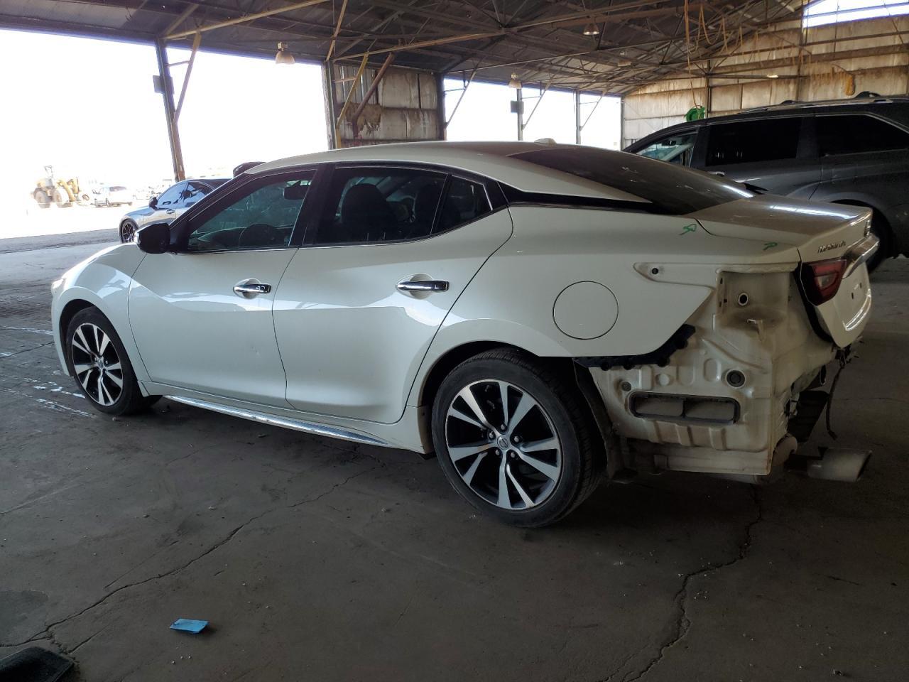 2017 NISSAN Maxima
