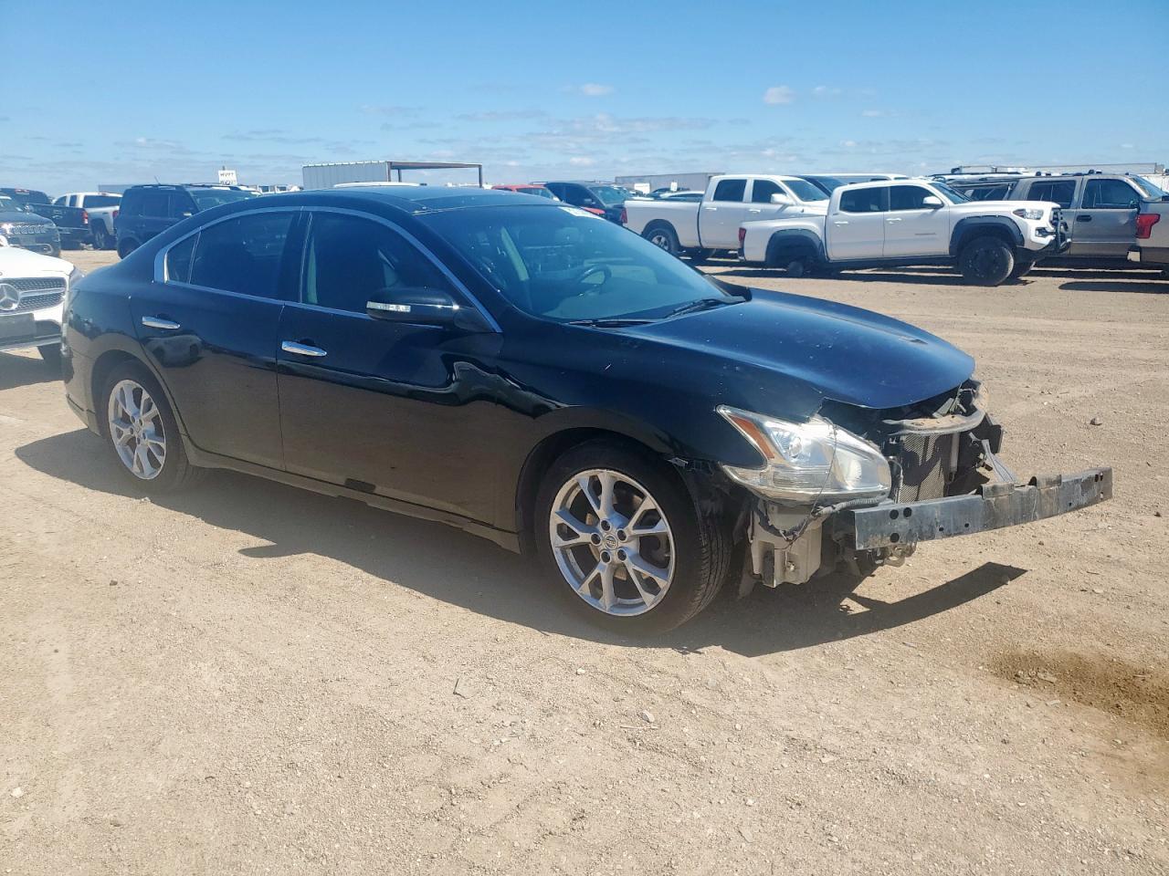 2012 NISSAN Maxima