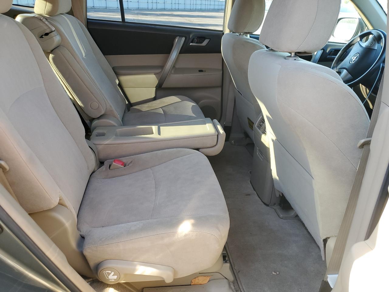 2009 TOYOTA HIGHLANDER