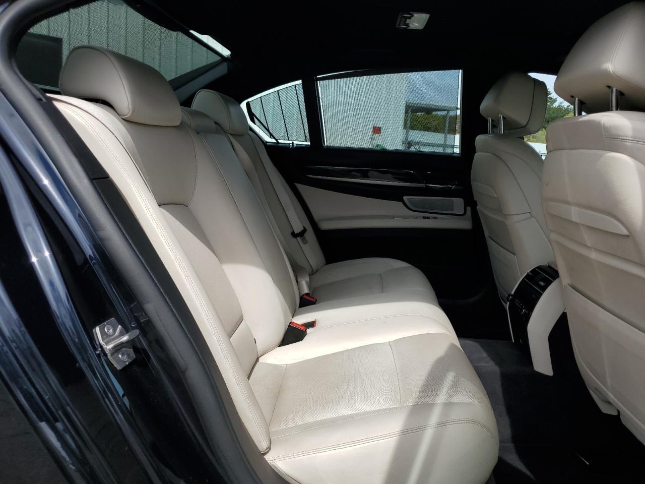 2013 BMW 7 series