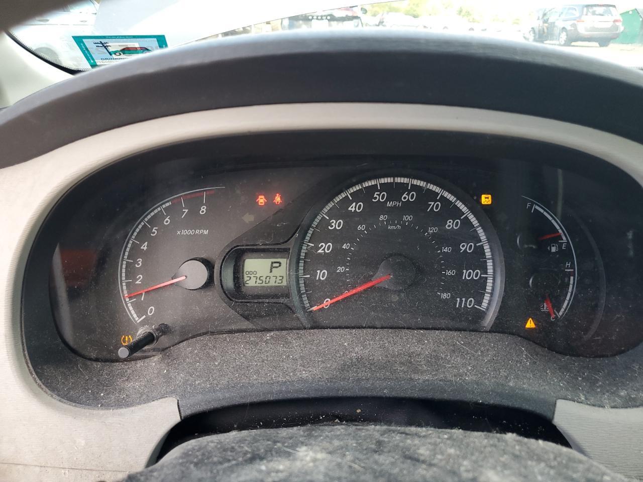 2011 TOYOTA SIENNA
