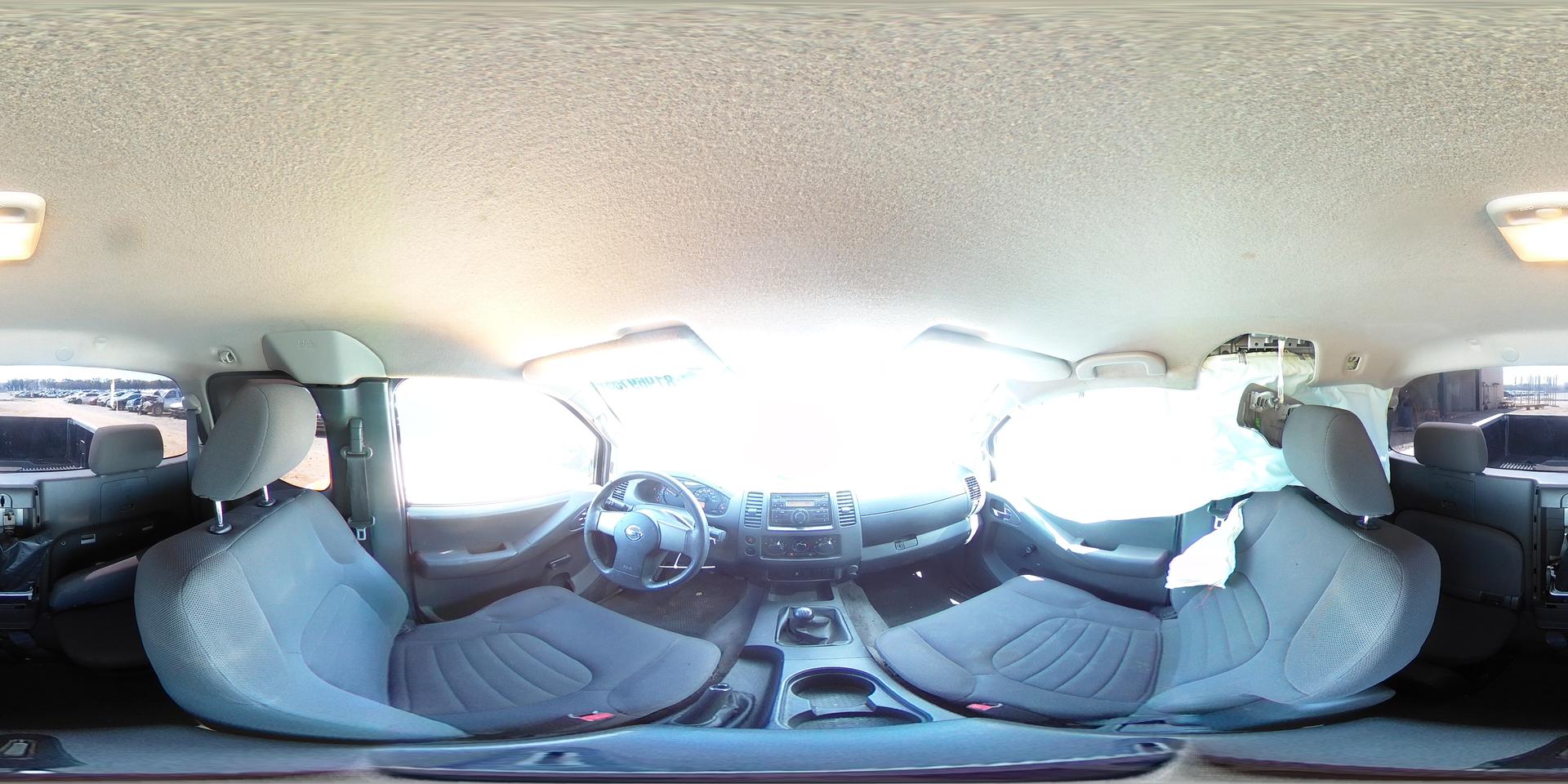 2012 NISSAN Frontier