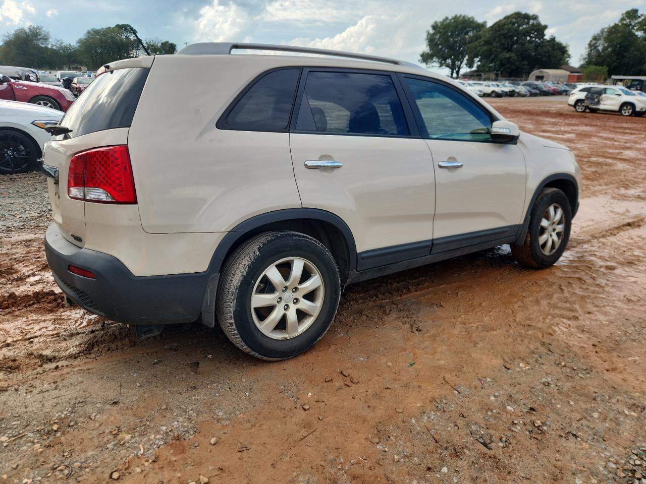 2011 KIA SORENTO