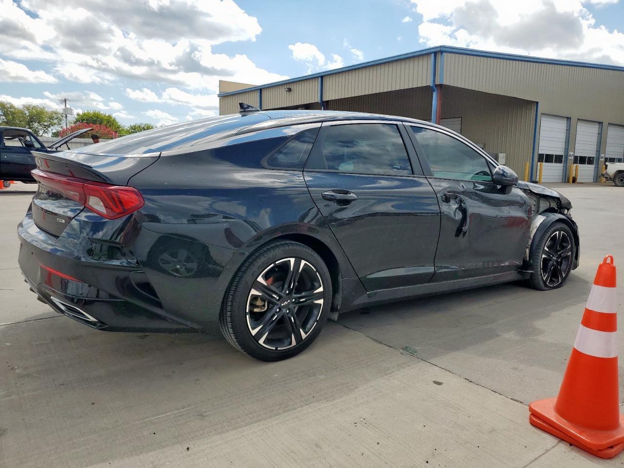 2023 KIA K5
