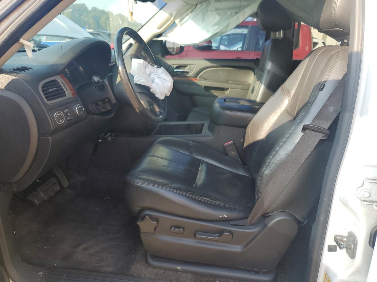 2012 CHEVROLET Suburban