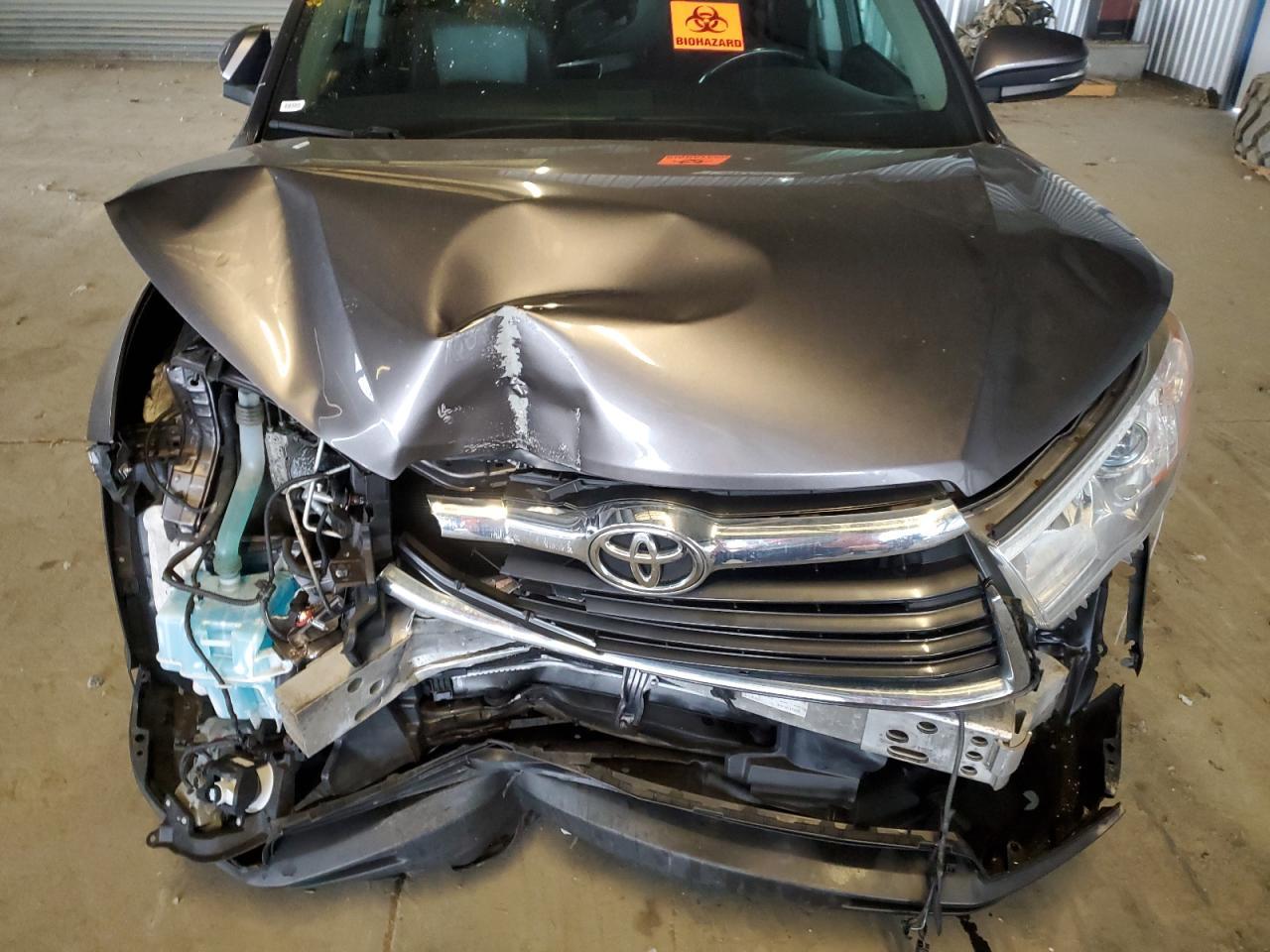2014 TOYOTA HIGHLANDER
