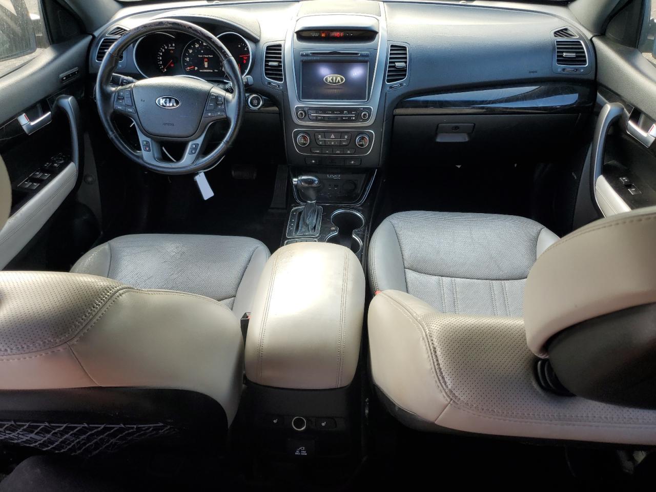 2014 KIA SORENTO
