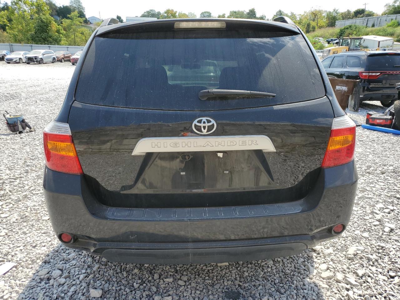2010 TOYOTA HIGHLANDER