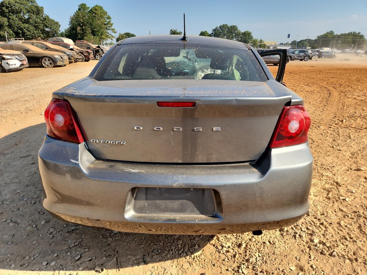 2012 DODGE Avenger