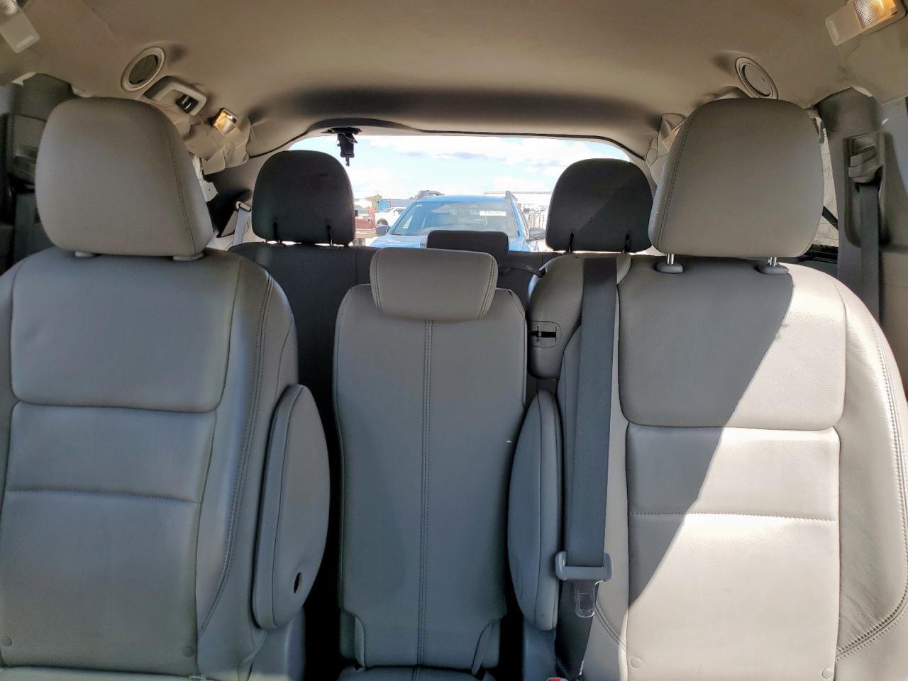 2017 TOYOTA SIENNA