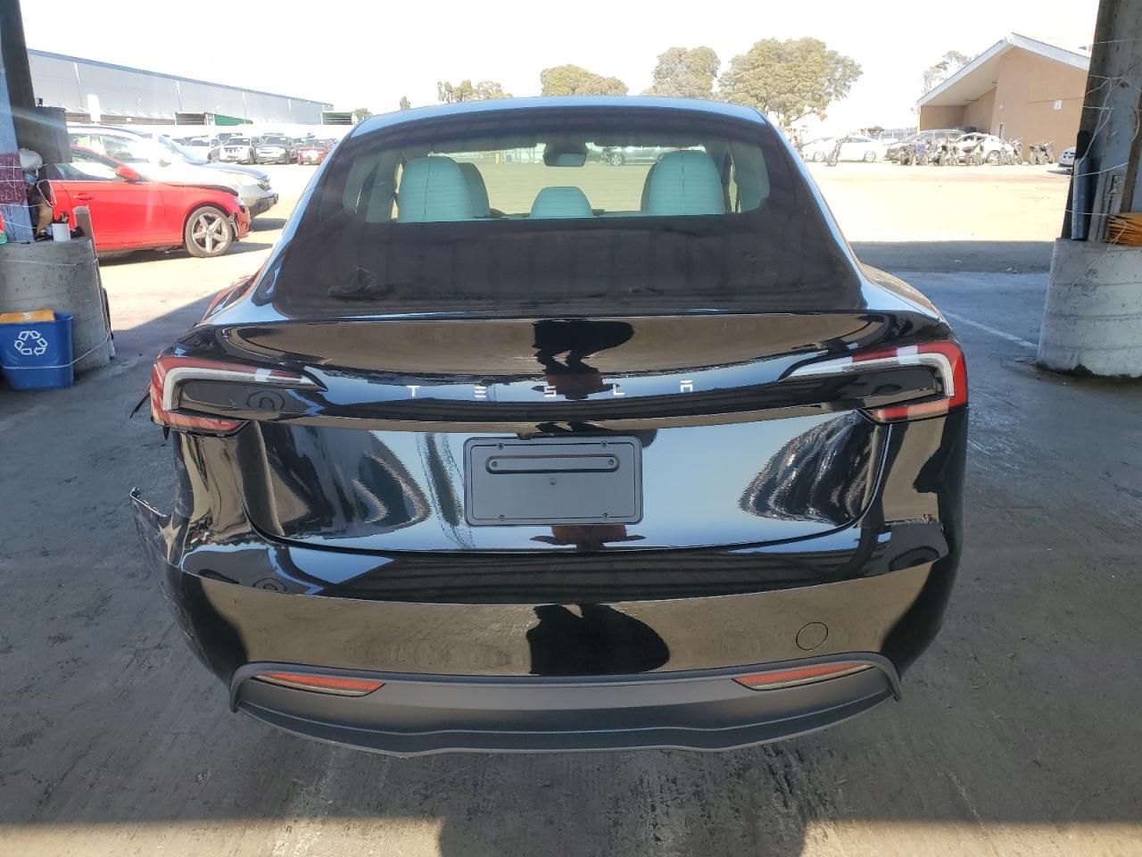 2025 TESLA MODEL 3