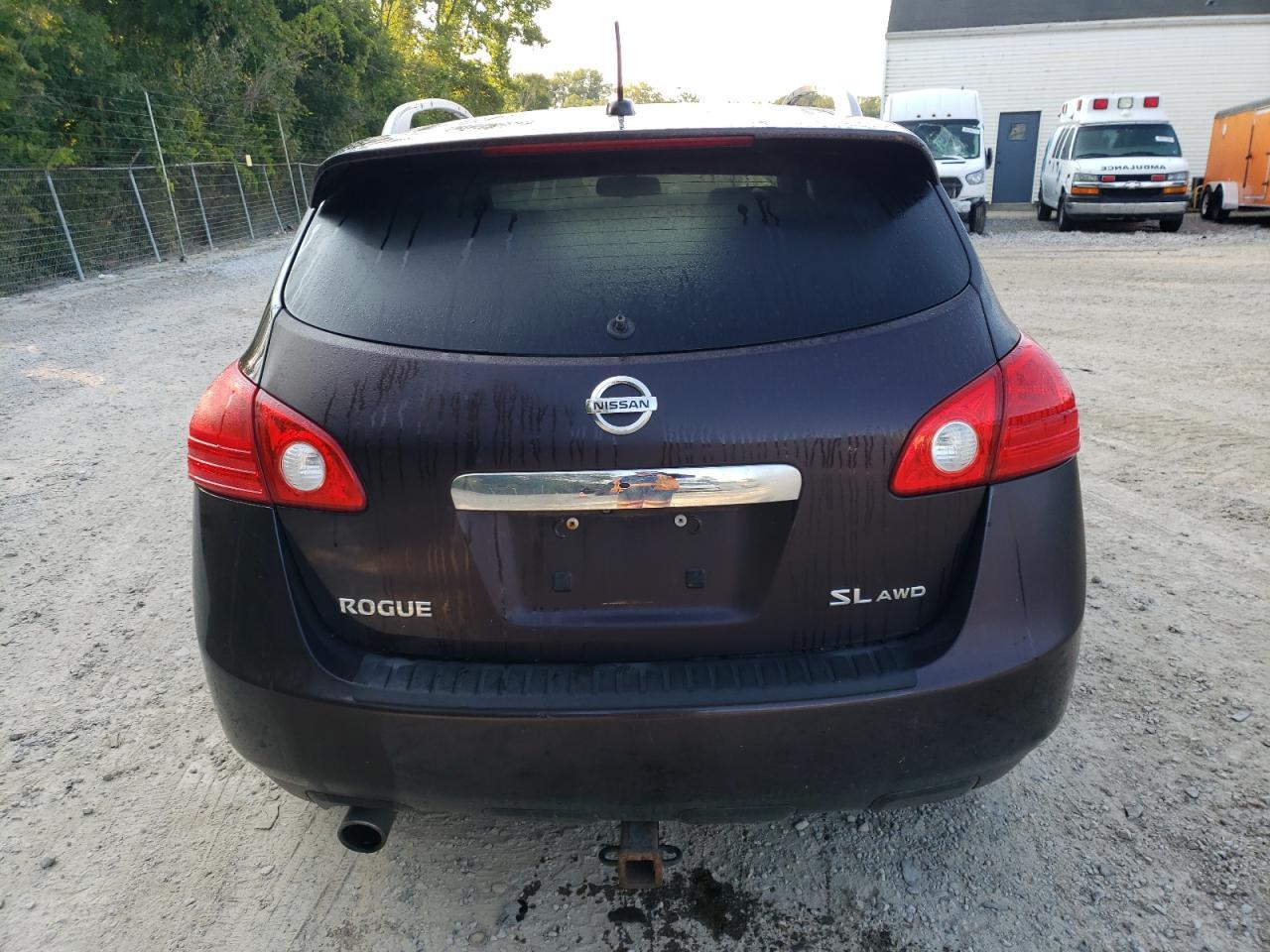 2011 NISSAN ROGUE