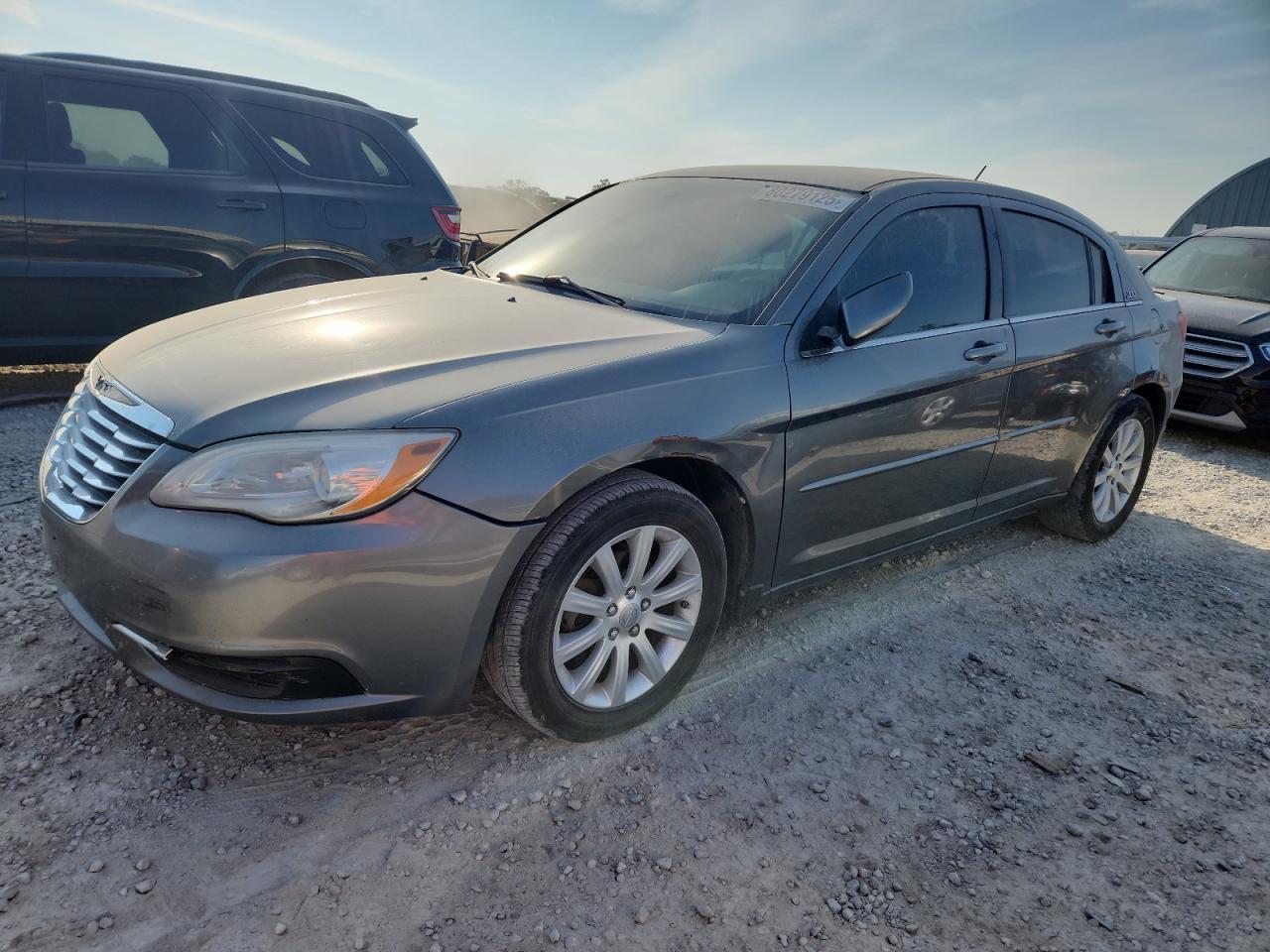 2013 CHRYSLER 200