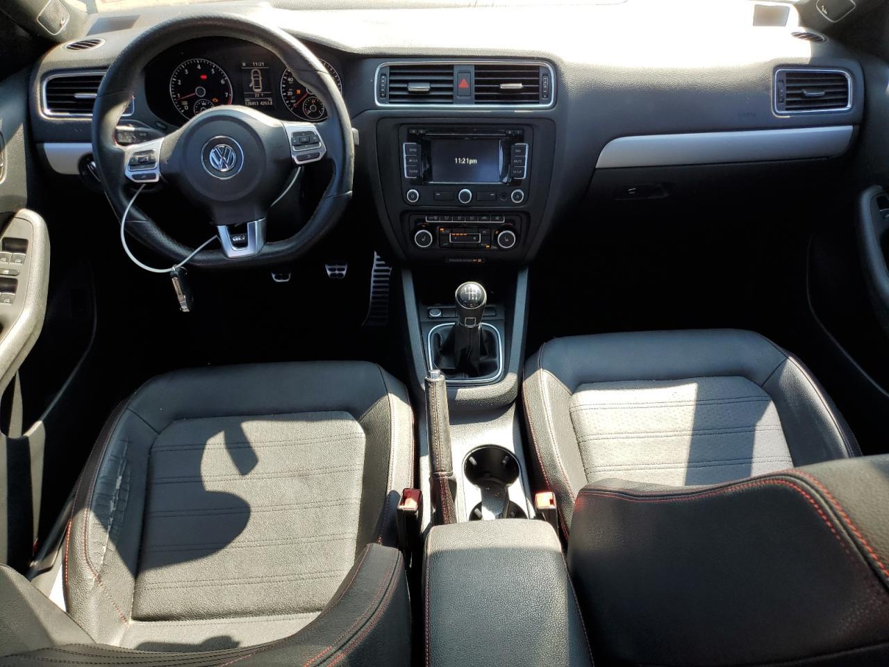 2012 VOLKSWAGEN JETTA