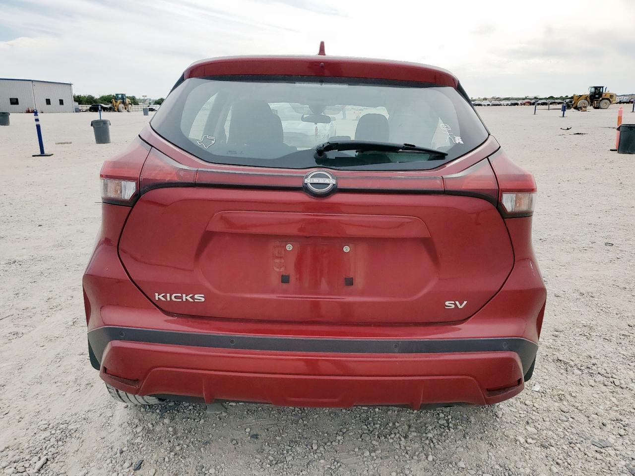 2022 NISSAN KICKS