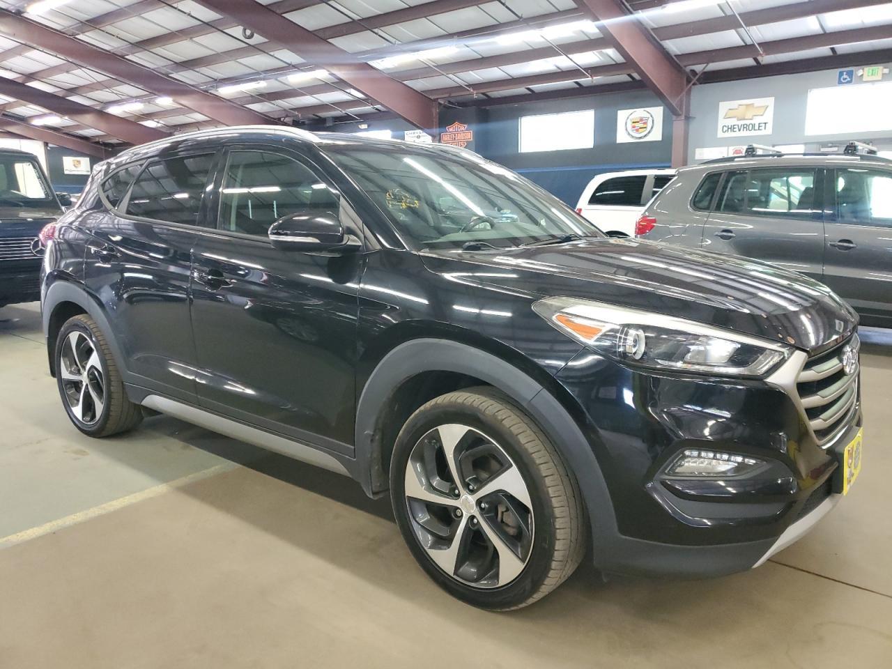 2017 HYUNDAI TUCSON