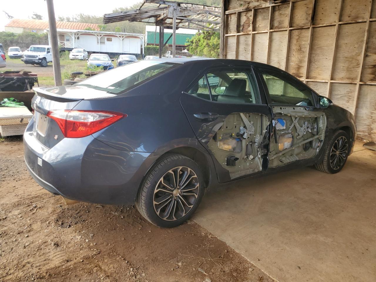 2015 TOYOTA COROLLA