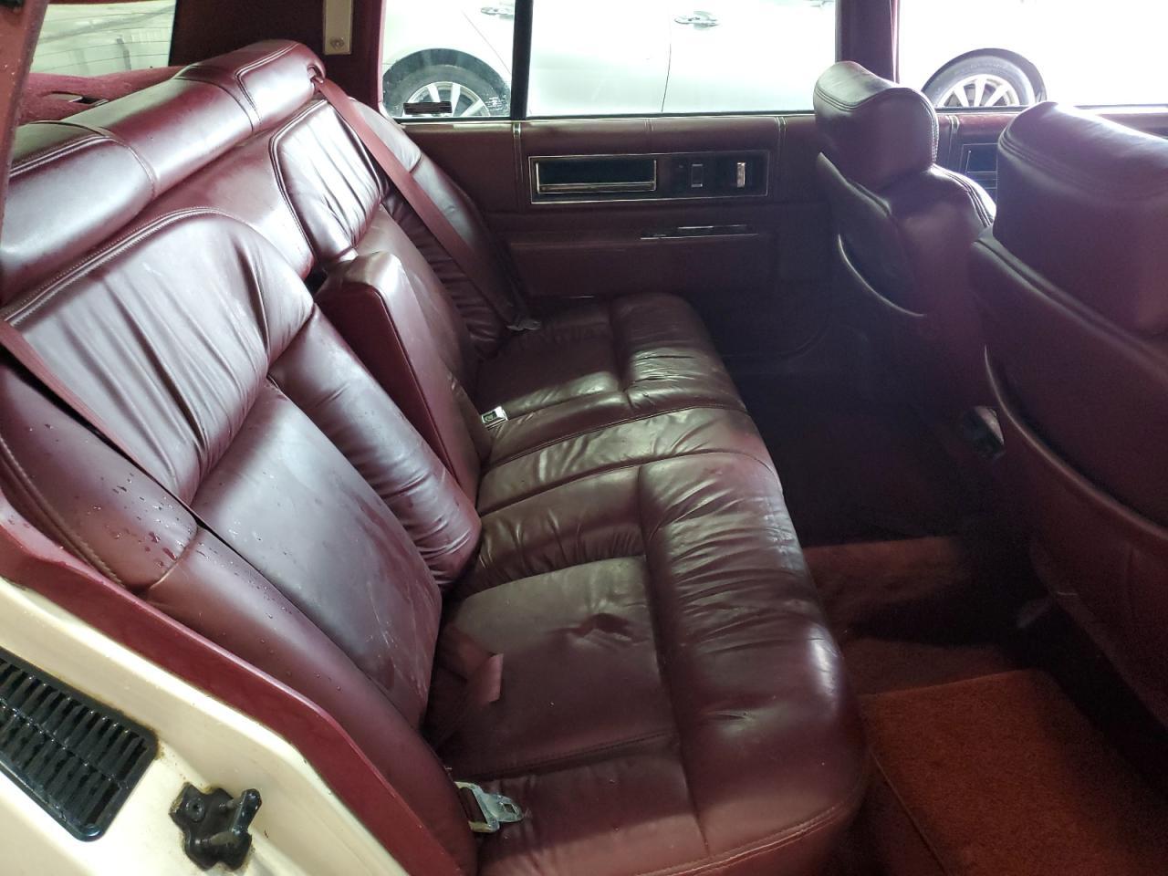 1993 CADILLAC Deville