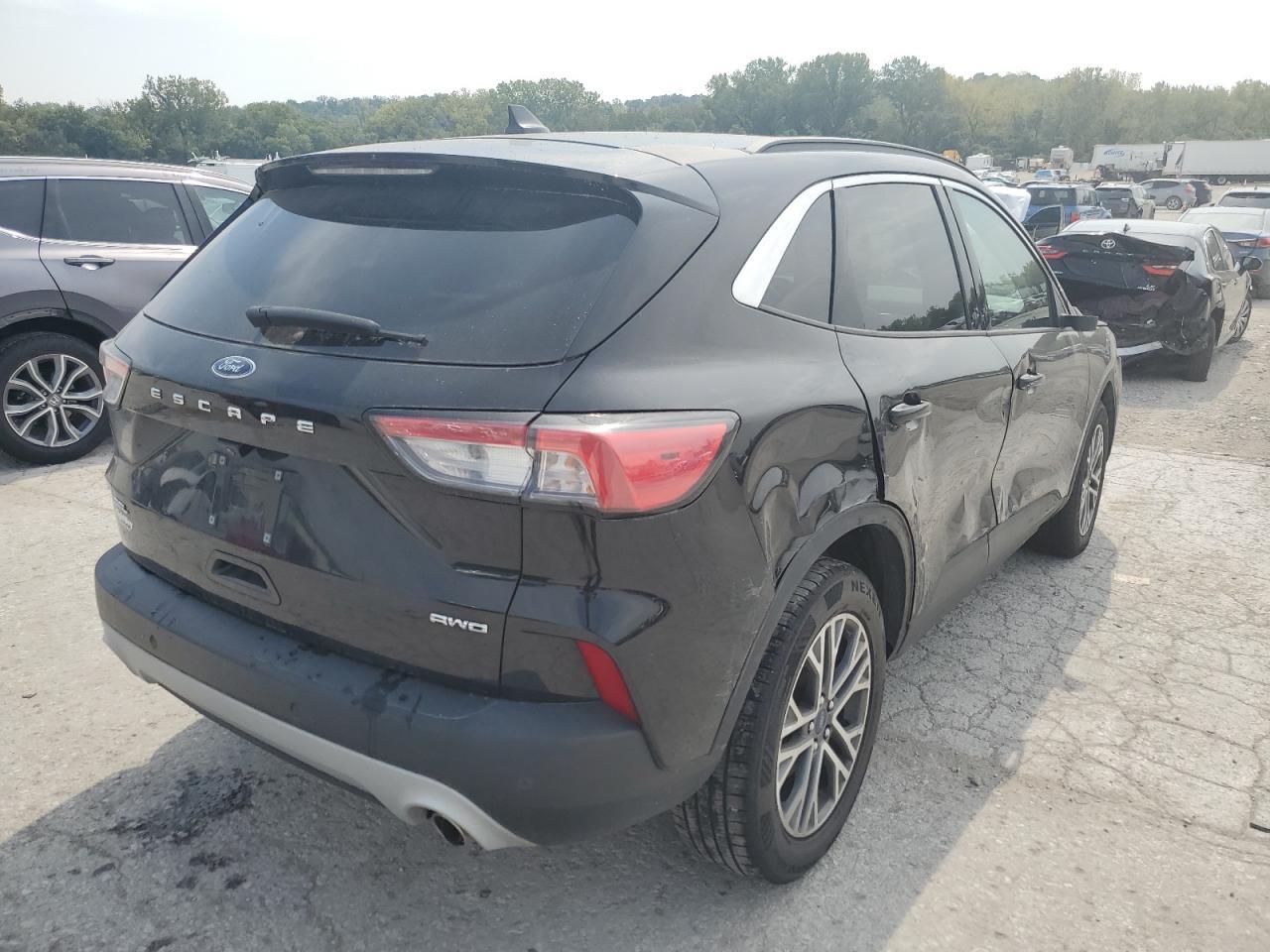 2021 FORD ESCAPE
