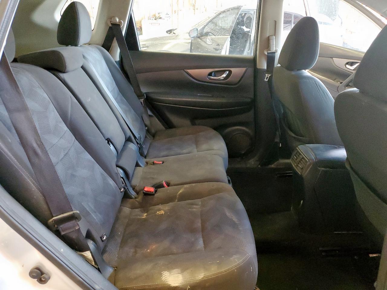 2016 NISSAN ROGUE
