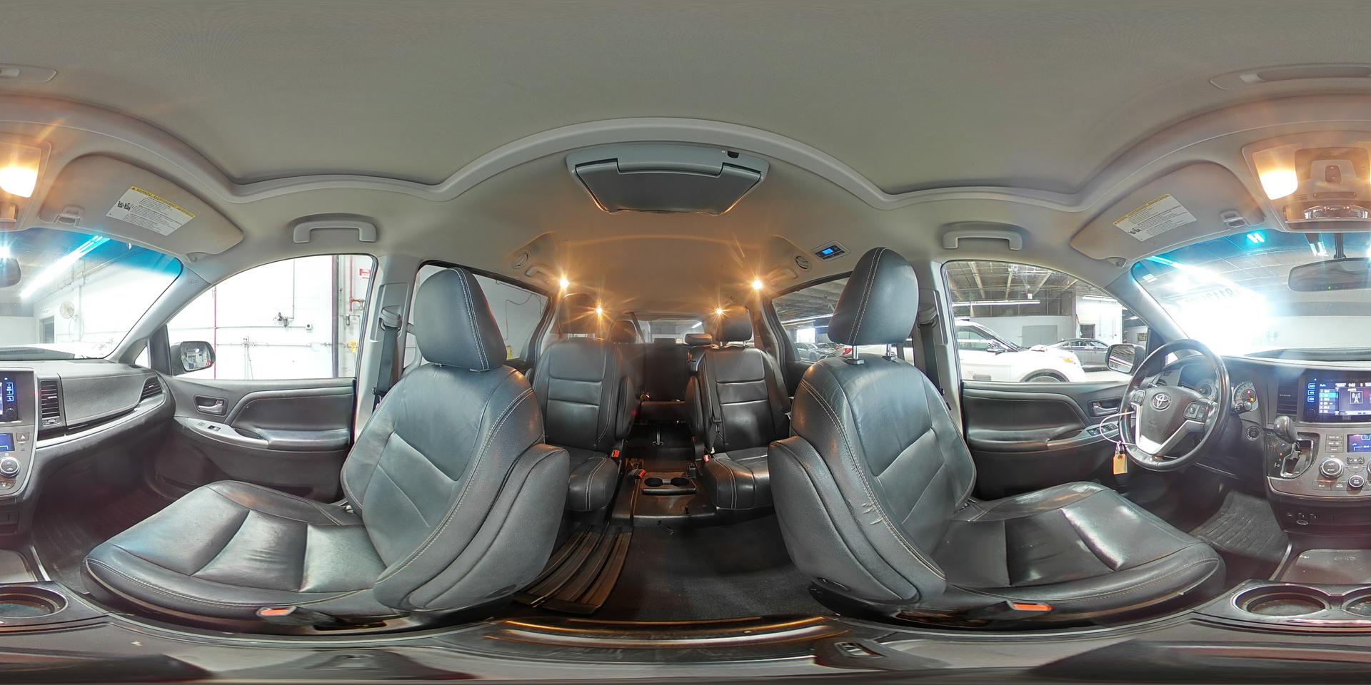 2015 TOYOTA SIENNA