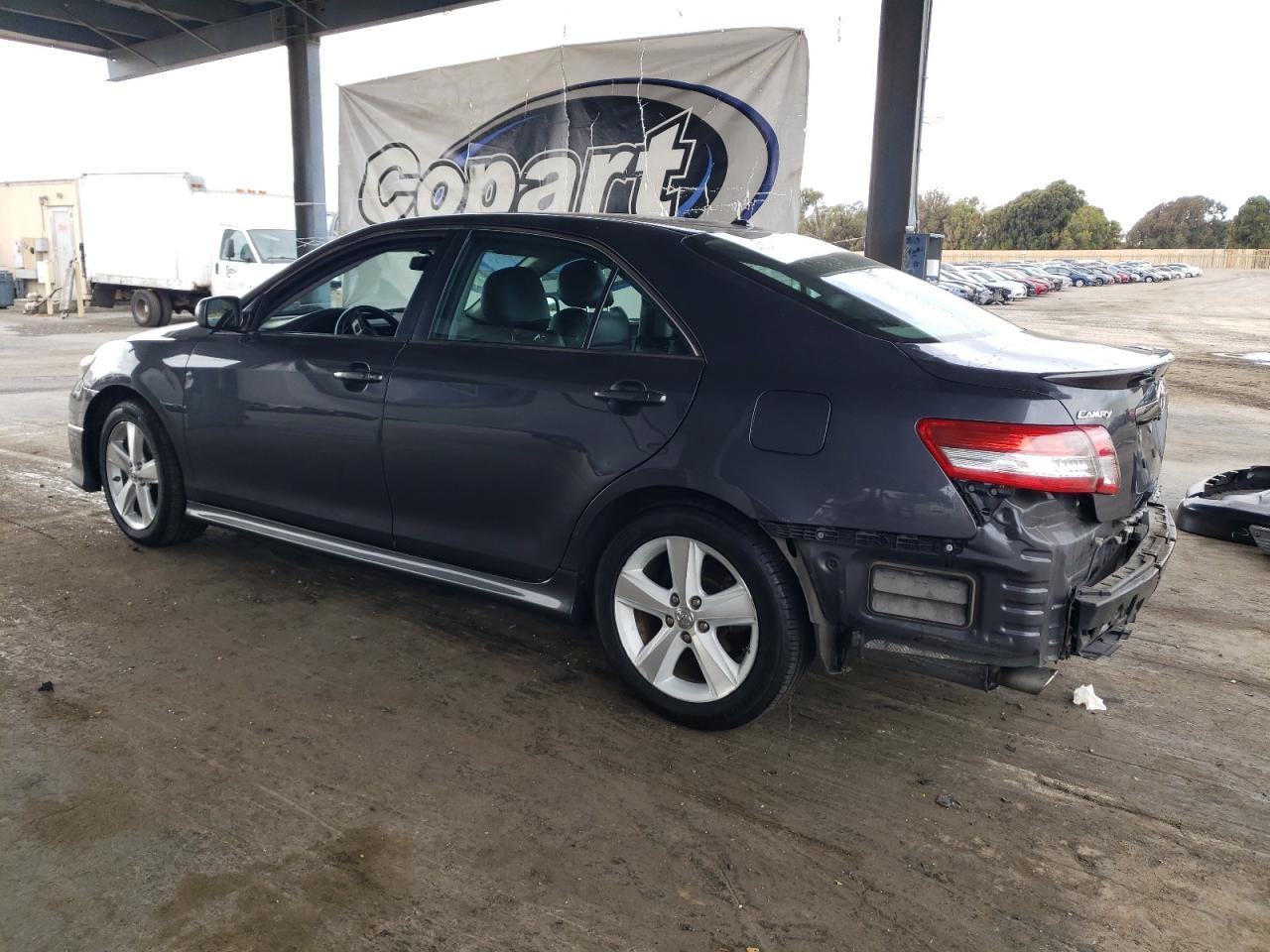 2011 TOYOTA CAMRY