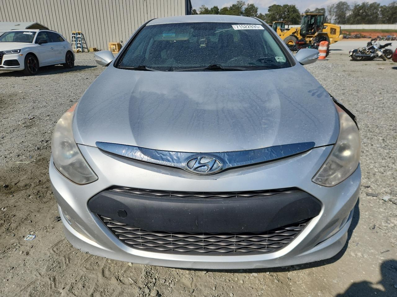 2011 HYUNDAI SONATA