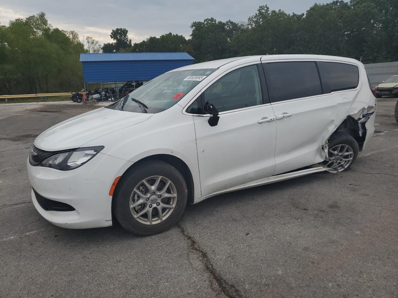 2023 CHRYSLER Voyager