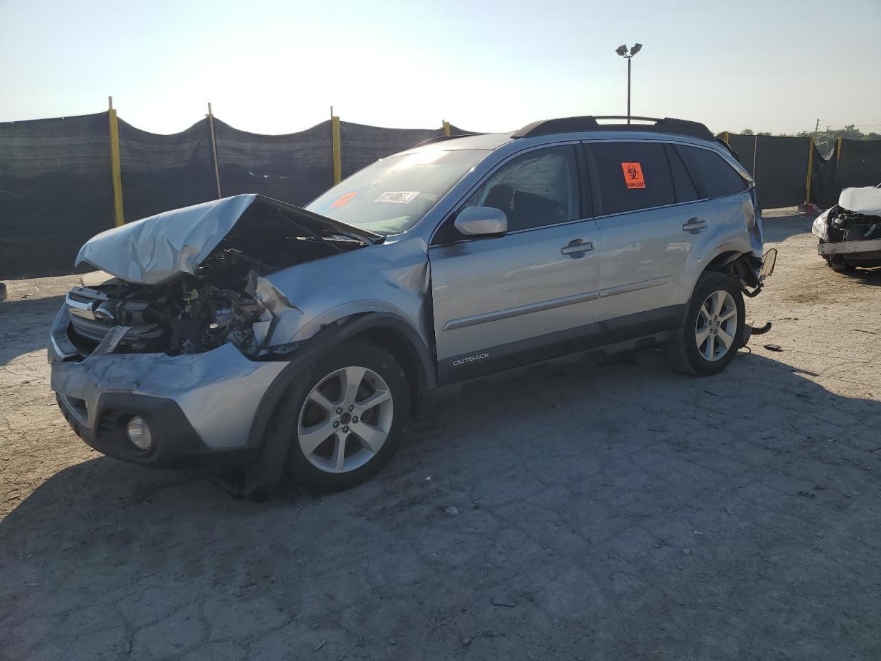 2014 SUBARU Outback
