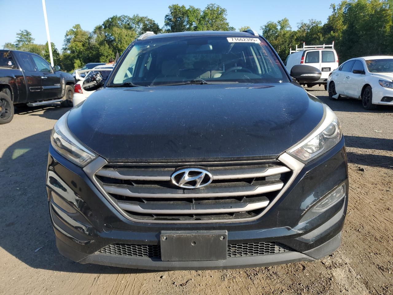 2016 HYUNDAI TUCSON