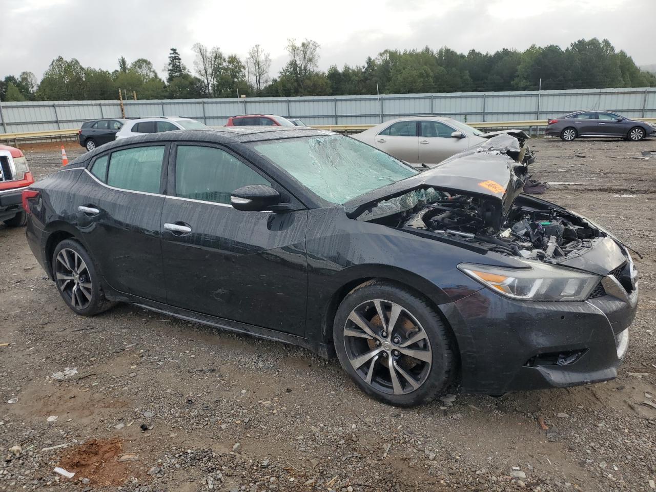 2018 NISSAN Maxima