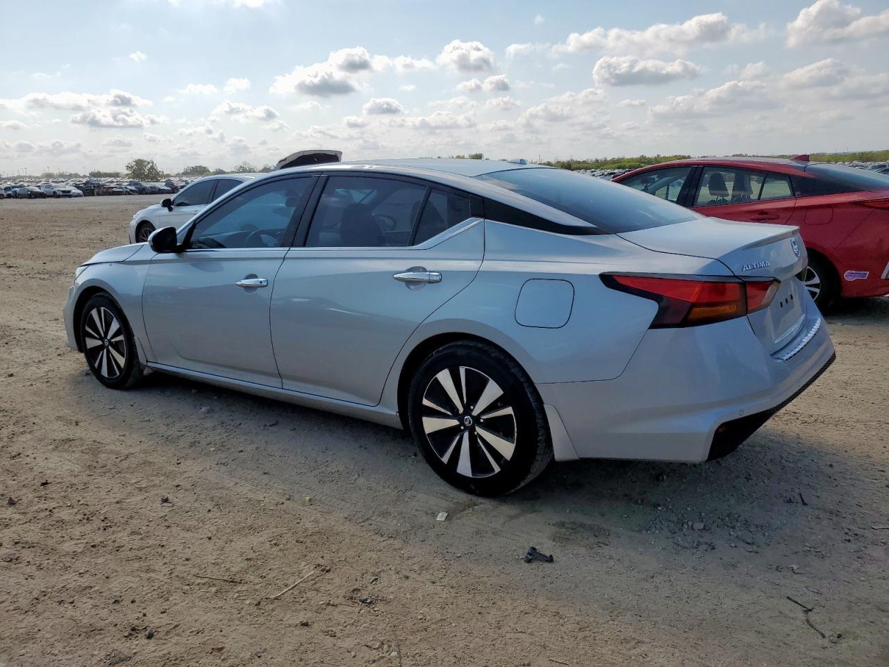 2021 NISSAN ALTIMA