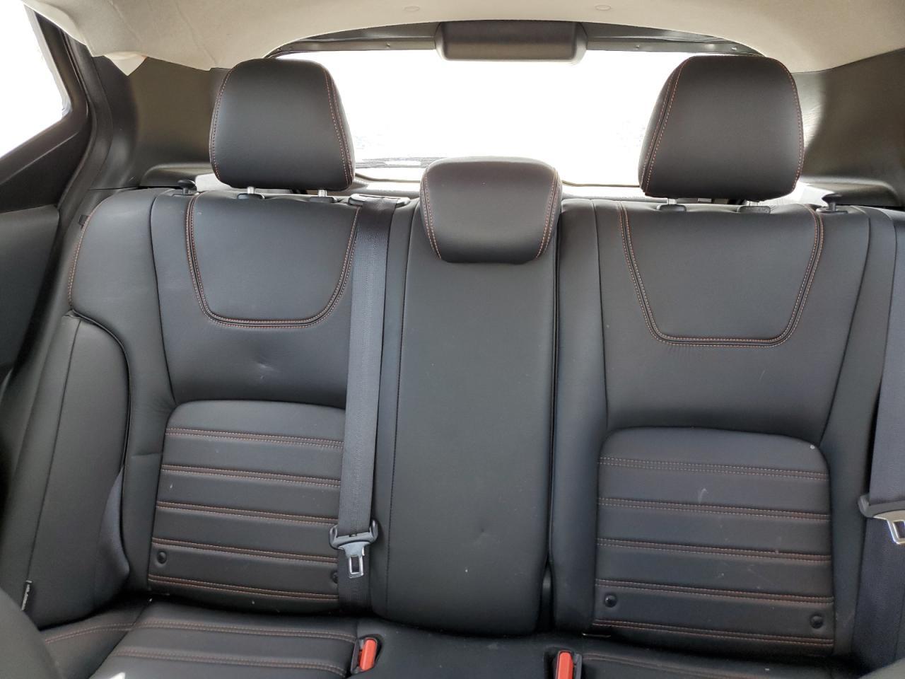 2020 NISSAN KICKS