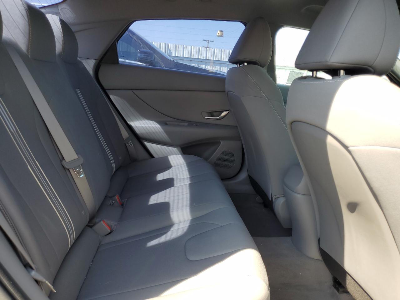 2022 HYUNDAI ELANTRA