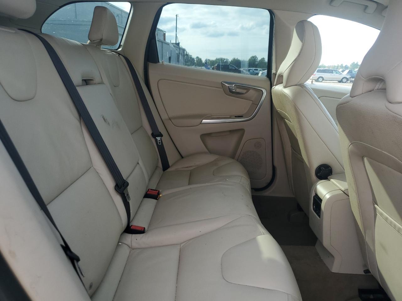 2014 VOLVO XC60