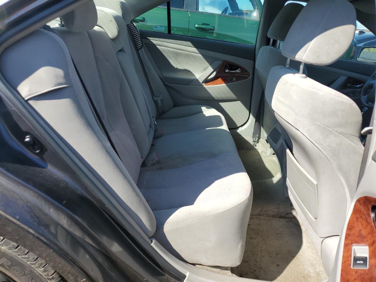 2010 TOYOTA CAMRY