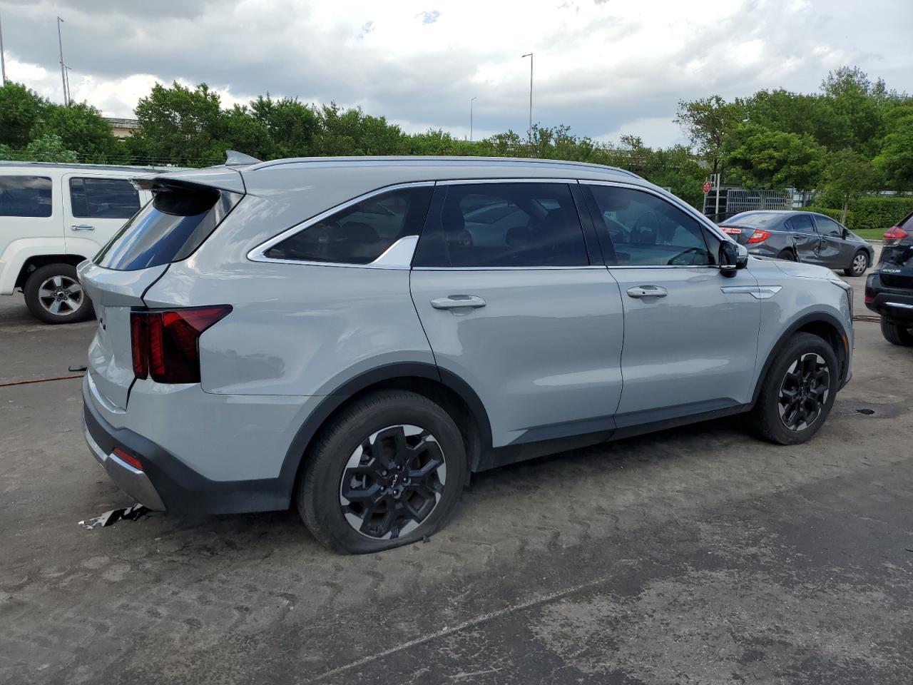2024 KIA SORENTO