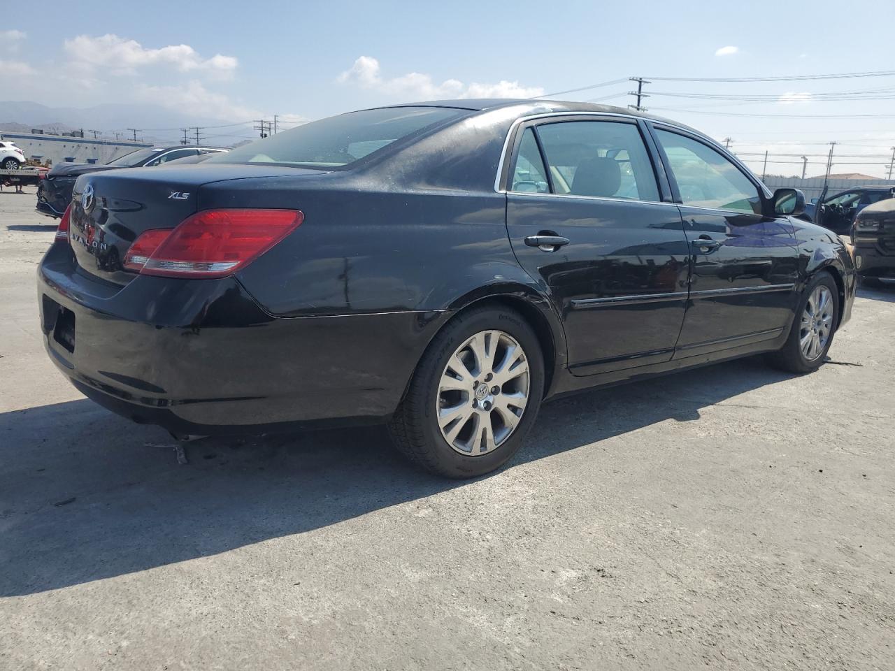 2008 TOYOTA Avalon