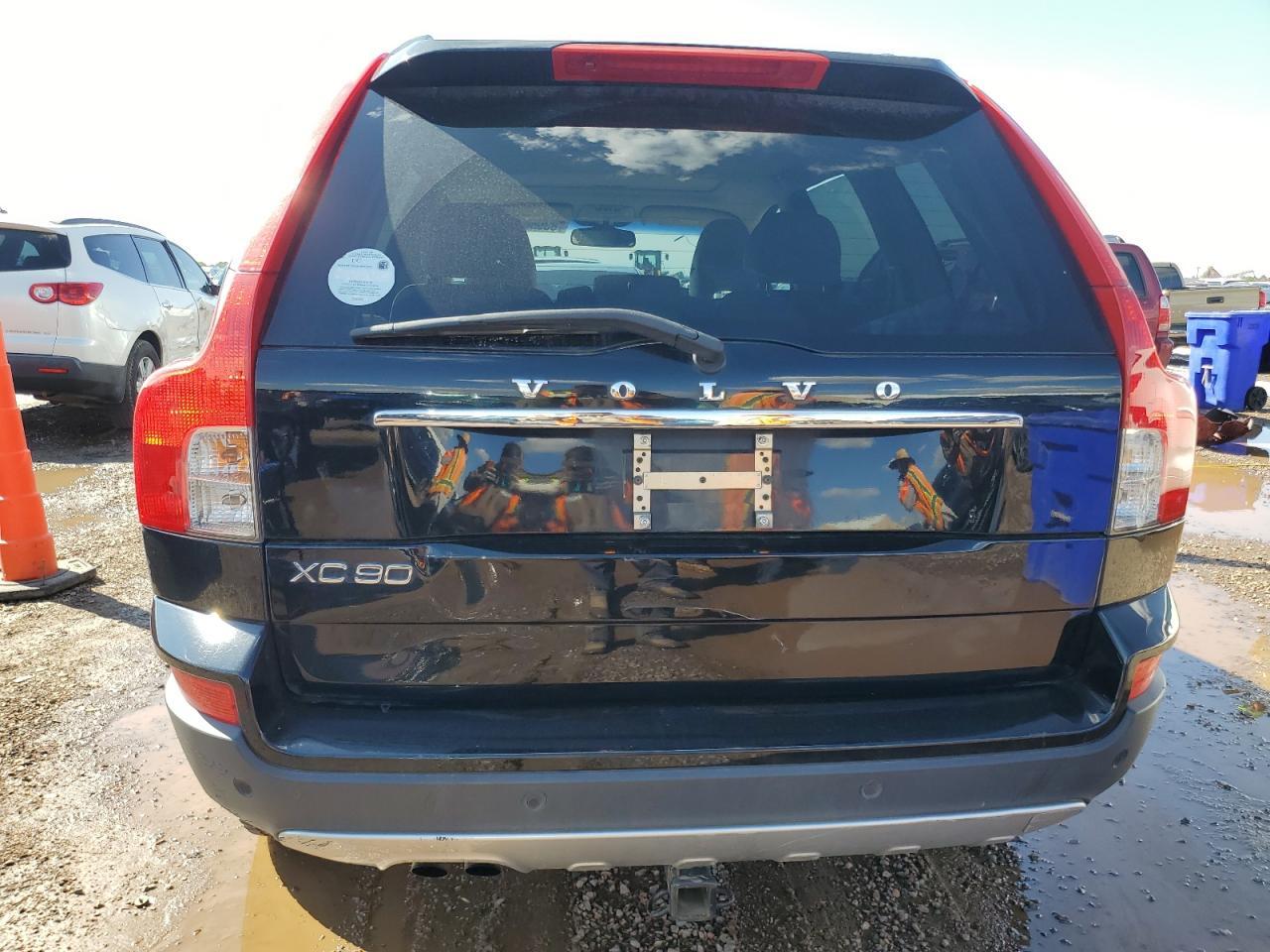 2012 VOLVO XC90