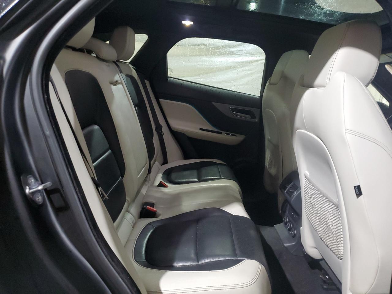 2018 JAGUAR F-Pace