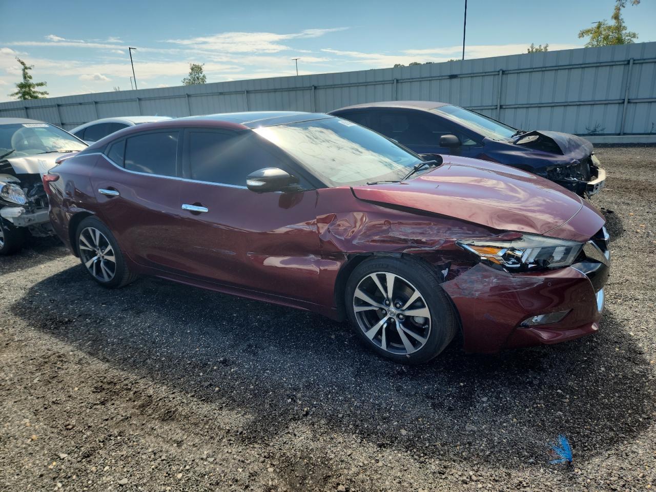 2016 NISSAN Maxima