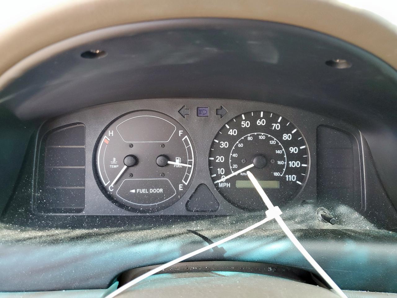 2002 TOYOTA COROLLA
