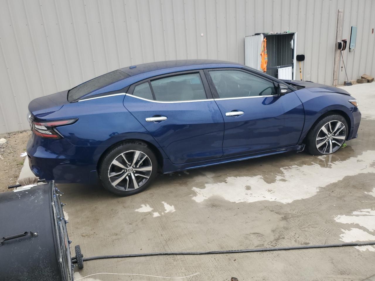 2019 NISSAN Maxima
