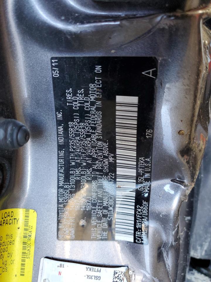 2011 TOYOTA SIENNA